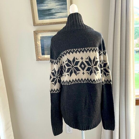 NWT winter snowflake sweater oversized size Medium - Picture 3 of 5